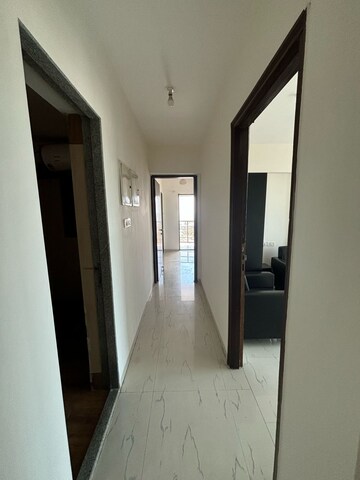 Furnished Amenities in 2 BHK Apartment at Lokhandwala Harmony, Worli – for Rent