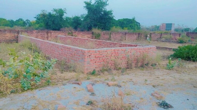 undefined, wazirganj  1000 Sq.Ft. Plot In Wazirganj Lucknow 8459456