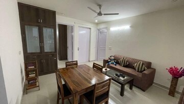 Living Room in 2 BHK Builder Floor at Huda Market, Sector 31 – for Rent