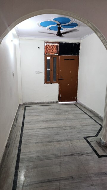 Room in 1 BHK Apartment at Manimajra – for Rent