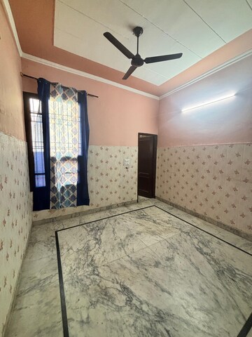 Master Bedroom in 2 BHK Apartment at Sunny Enclave – for Rent