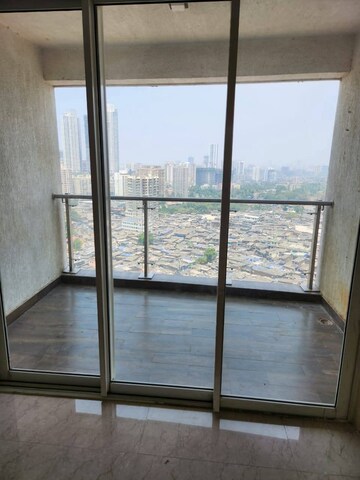 Master Bedroom in 2 BHK Apartment at Chirag Bhagat Grandeur, Malad West – for Rent