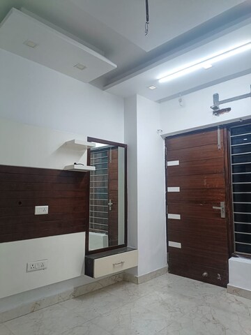 3 BHK Builder Floor – Exterior View View at Paschim Vihar - for Rent