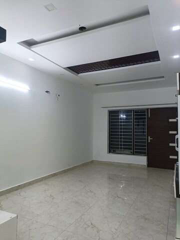 Master Bedroom in 3 BHK Builder Floor at Paschim Vihar – for Rent