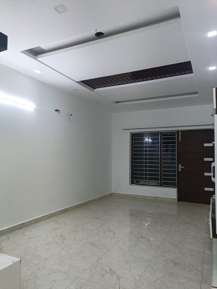 Master Bedroom, paschim vihar 3 Bedroom 2150 Sq.Ft. Builder Floor In Paschim Vihar Delhi 8459479