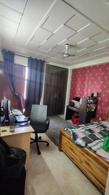 Master Bedroom in 3 BHK Builder Floor at M3M Atrium, Sector 57 – for Rent