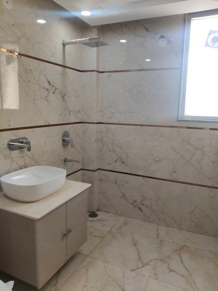 Bathroom, farukh nagar 5 Bedroom 3200 Sq.Ft. Villa In Farukh Nagar Gurgaon 8459517