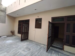 Furnished Amenities in 5 BHK Villa at Farukh Nagar – for Sale