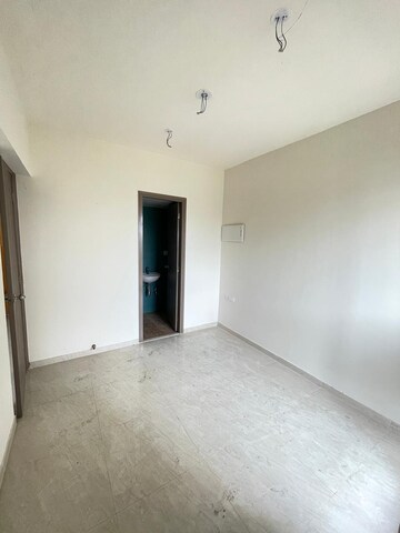 Room in 2 BHK Apartment at Lodha Golden Dream, Dombivli East – for Rent