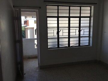 Room in 2 BHK Apartment at Doranda – for Rent