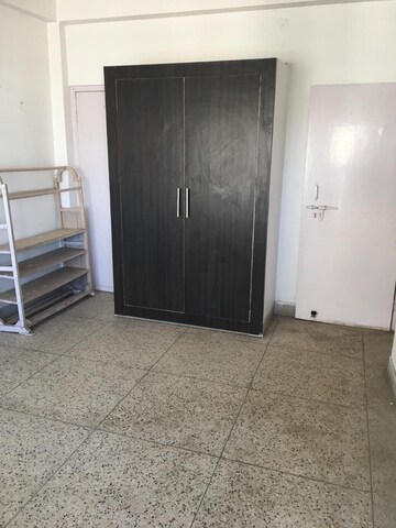 Room in 2 BHK Apartment at Doranda – for Rent