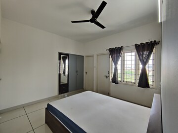 Bedroom in 3 BHK Apartment at Vars Parkwood, Bellandur – for Rent