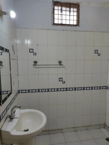 Bathroom in 1 RK Builder Floor at Sector 56 – for Rent