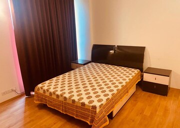 Bedroom in 4 BHK Apartment at DLF Westend Heights, Sector 53 – for Rent