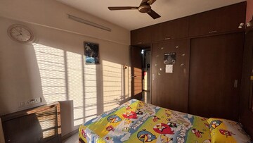 Bedroom in 2 BHK Apartment at Riddhi Tower, Malad East – for Rent