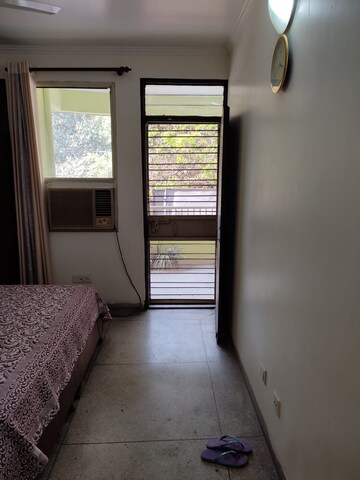 Master Bedroom in 3 BHK Apartment at Jnu Aravali Apartments, Sector 56 – for Rent