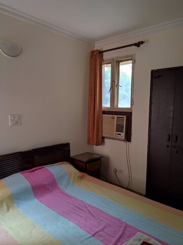 Master Bedroom in 3 BHK Apartment at Jnu Aravali Apartments, Sector 56 – for Rent