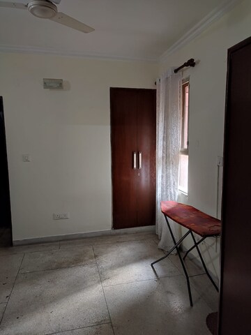 Master Bedroom in 3 BHK Apartment at Jnu Aravali Apartments, Sector 56 – for Rent