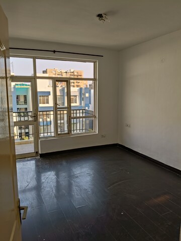 Master Bedroom in 3 BHK Apartment at Sushma Elite Cross, Dhakoli Village – for Rent