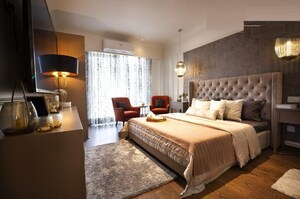 Bedroom in 3.5 BHK Builder Floor at Sushma Valencia, International Airport Road – for Sale