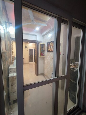 Furnished Amenities in 2 BHK Apartment at Hawelia Valencia Homes, Sector 1 Greater Noida – for Rent