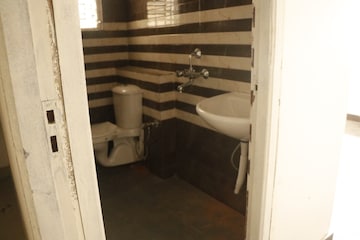 Bathroom in 3 BHK Builder Floor at Bangur Avenue – for Sale