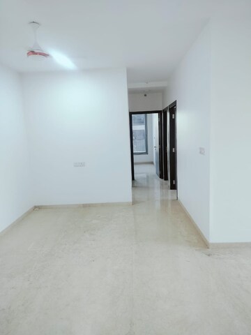 Room in 3 BHK Apartment at Oberoi Sky City, Borivali East – for Rent