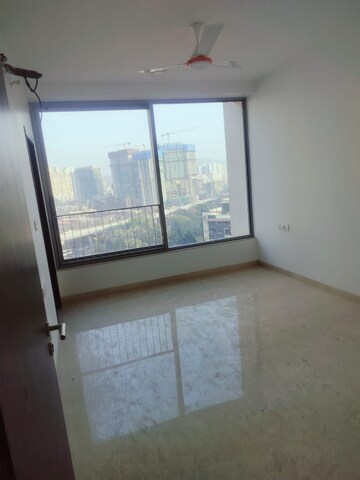 Room in 3 BHK Apartment at Oberoi Sky City, Borivali East – for Rent