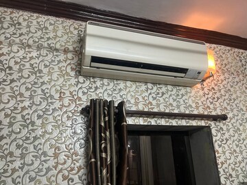Bedroom in 1 BHK Apartment at Self Help CHS, Vile Parle West – for Rent