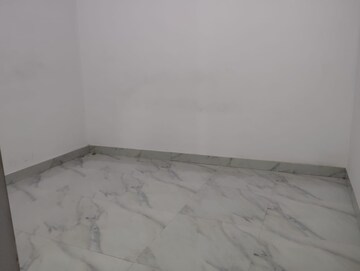 Room in 2 BHK Builder Floor at Govindpuri – for Rent