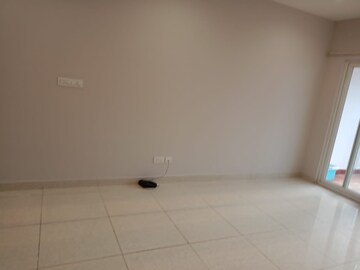 Room in 3.5 BHK Apartment at Prestige High Fields, Gachibowli – for Rent