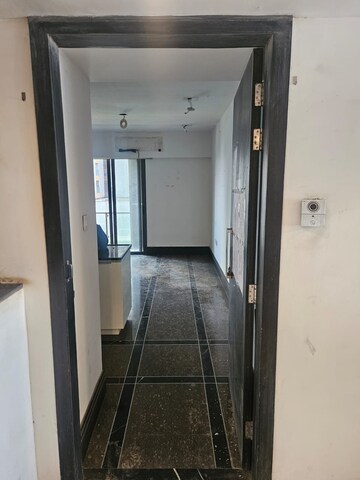 Room in 1 BHK Apartment at Lodha Estrella, Wadala – for Sale