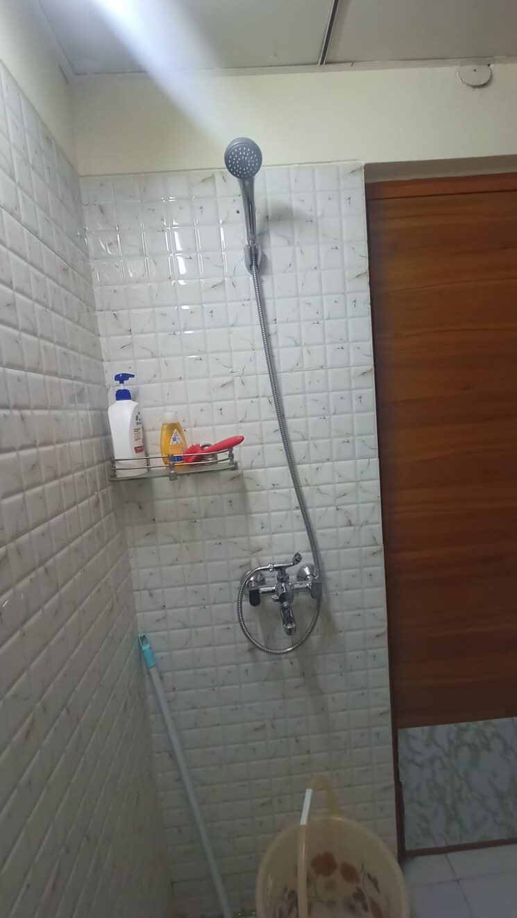 Bathroom, gaur-city-2-16th-avenue 4 Bedroom 1995 Sq.Ft. Apartment In Sector 16c Greater Noida Greater Noida 8460497
