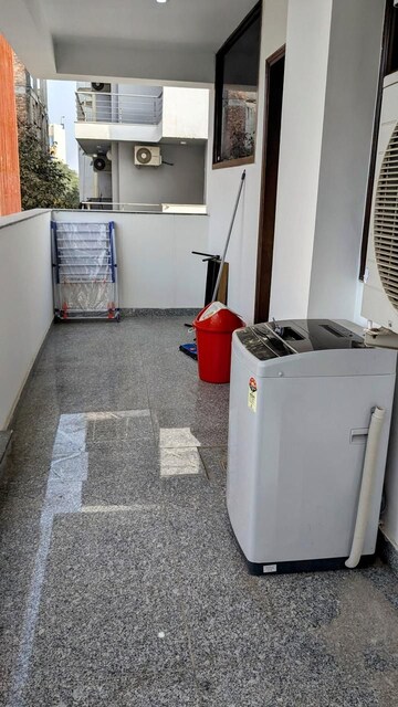 Master Bedroom in 2 BHK Builder Floor at South City Arcade, Sector 41 – for Rent