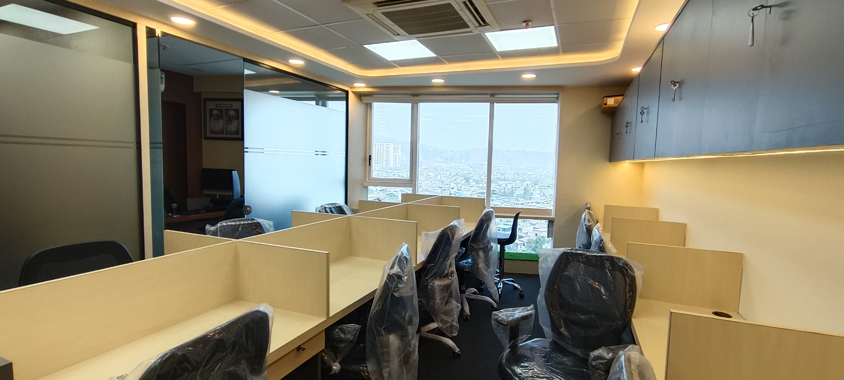 Rental Commercial Office Space 886 Sq.Ft. in Skyblu 72 Corp, Sakinaka ...