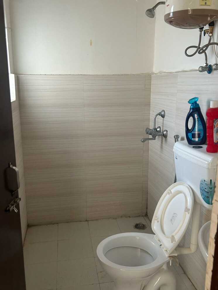 Bathroom, pivotal-paradise 2 Bedroom 686 Sq.Ft. Apartment In Sector 62 Gurgaon 8460570