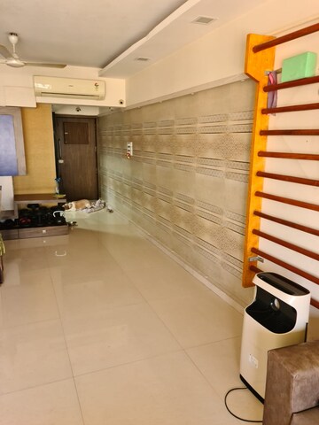 2 BHK Apartment For Rent in Montreal Tower, Andheri West