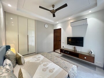 Bedroom in 4 BHK Apartment at Sector 91 – for Sale