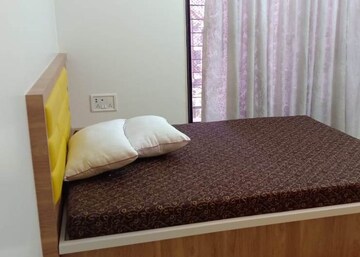 Bedroom in 5 BHK Apartment at Ashish Triveni Apartments, Goregaon East – for Rent