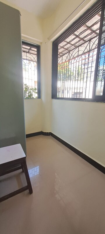 2 BHK Apartment For Rent in Triumph Swastik, Malad West