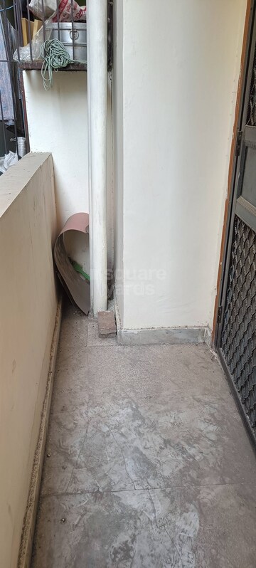 Room in 2 BHK Builder Floor at NS Residency Hydrabad, Puppalaguda – for Rent