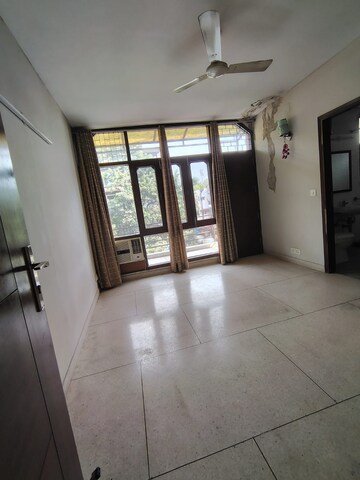Master Bedroom in 2 BHK Builder Floor at Malviya Nagar – for Rent