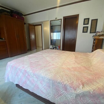 Bedroom in 3 BHK Apartment at Juhu – for Sale