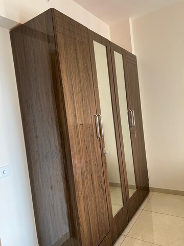 Furnished Amenities in 3 BHK Apartment at L&T Emerald Isle, Powai – for Rent