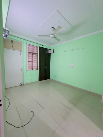Master Bedroom in 3 BHK Apartment at Sector 3 Dwarka – for Rent