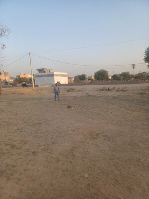  Plot For Sale in Dheeraj Nagar