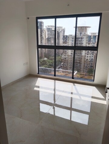 Room in 3 BHK Apartment at Godrej Urban Park, Chandivali – for Rent