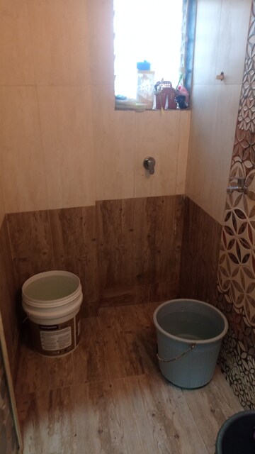 Bathroom in 1 BHK Apartment at Dombivli West – for Rent