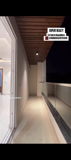 Furnished Amenities in 4 BHK Builder Floor at Vasundhara Sector 5 – for Sale