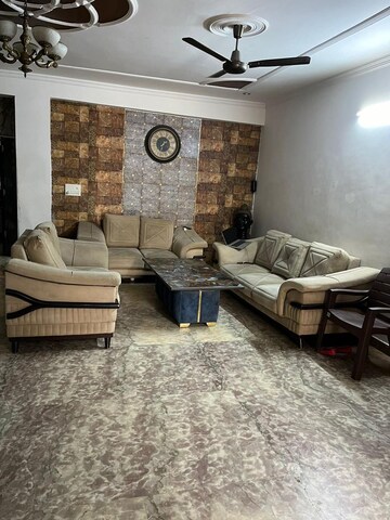 Master Bedroom in 4 BHK Builder Floor at Green Fields Colony – for Sale